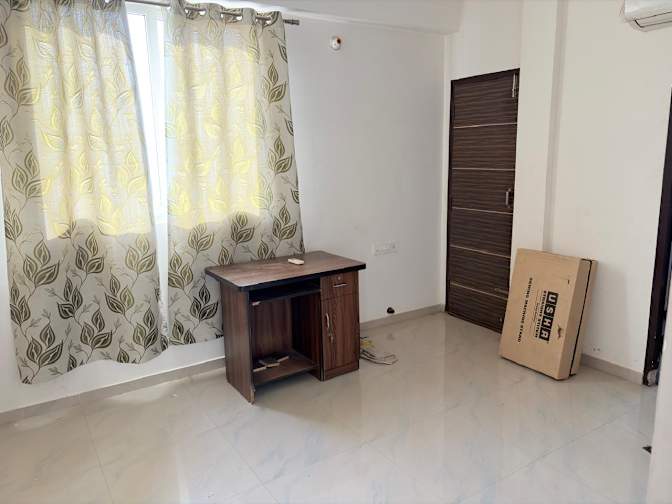Arka Chakraborty's room