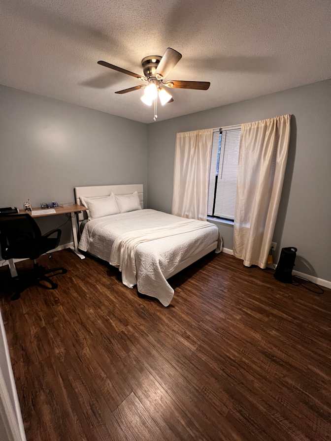 Estegenet's room
