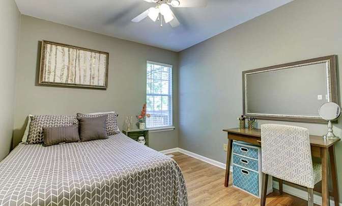 Jennifer's room