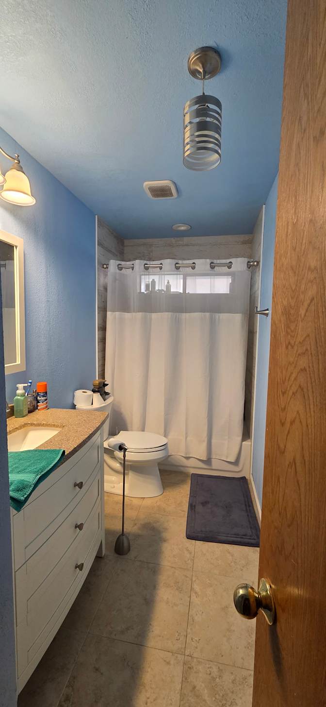 Dee's room