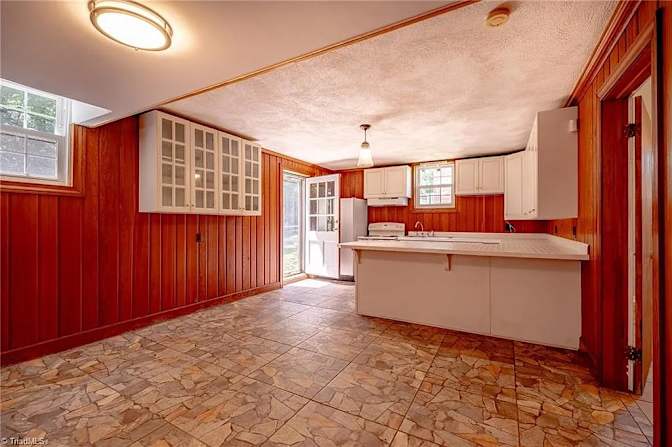 Alcove Rooms's room