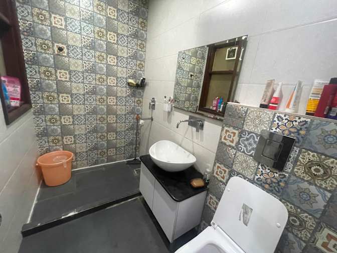 Divyanshi's room
