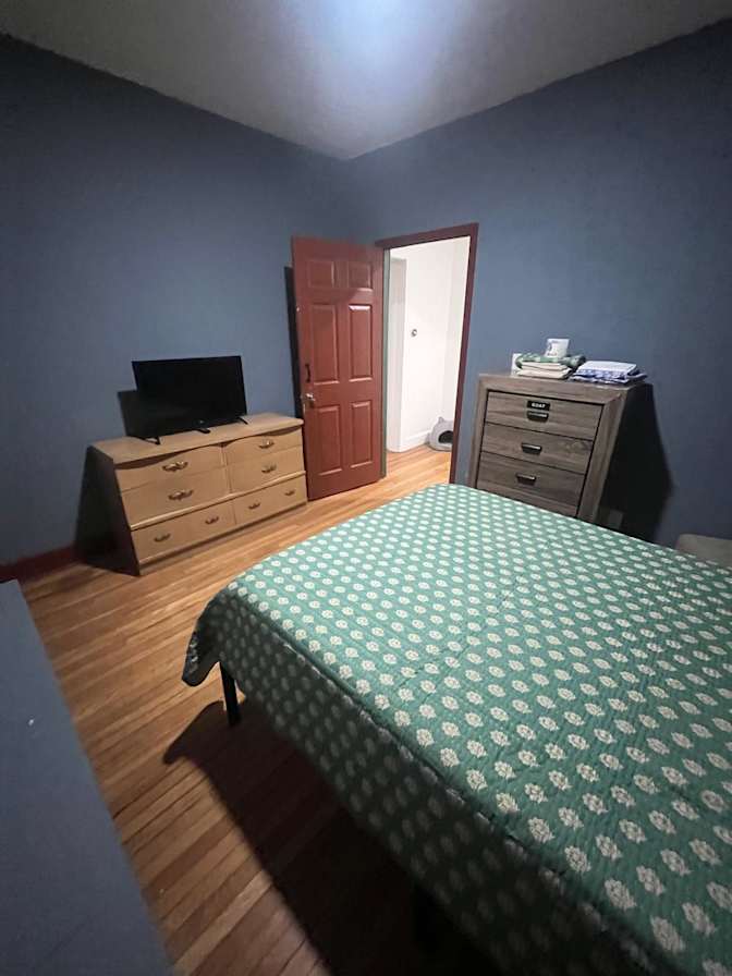 Rey's room
