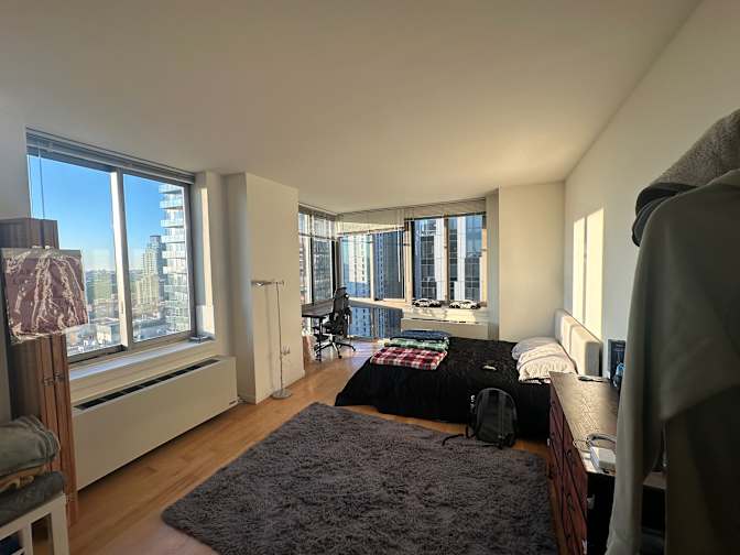 Rooholla's room