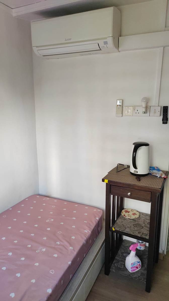 Daren's room