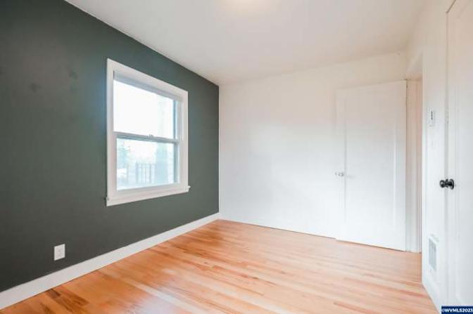 Dan's room