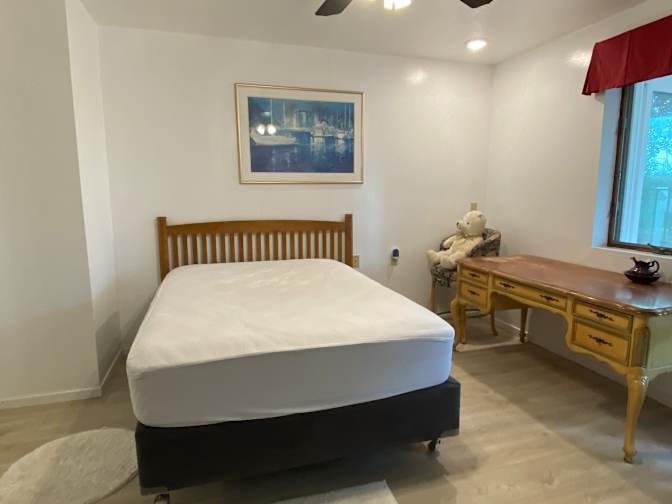 Linda's room