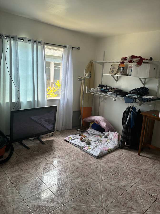 Tony's room