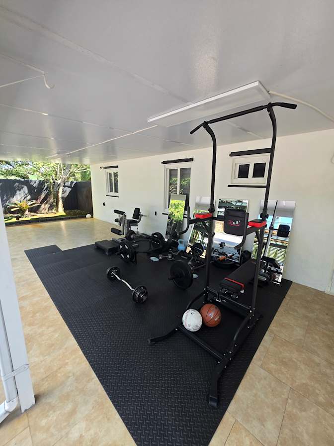 Fernando's room