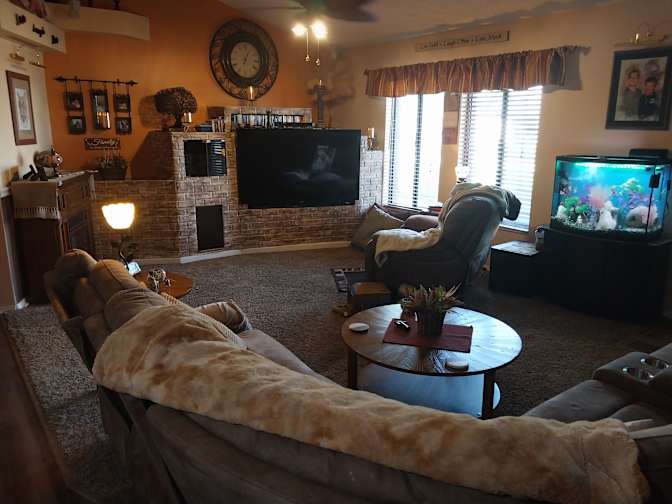 Steven G Caldwell's room
