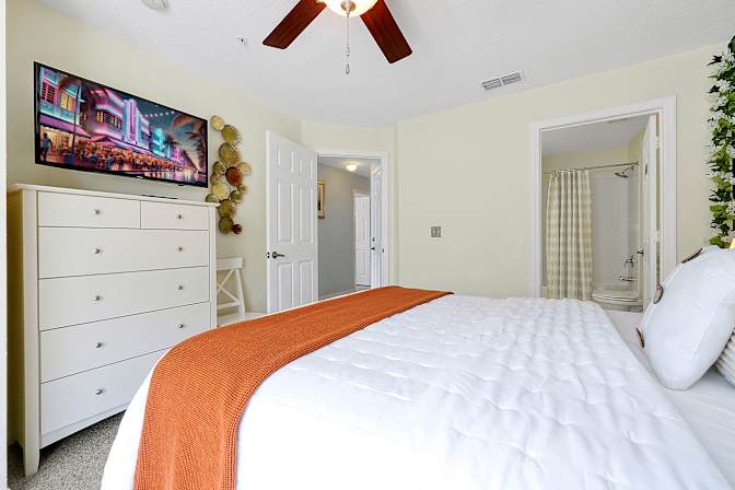 Evelyn Good's room