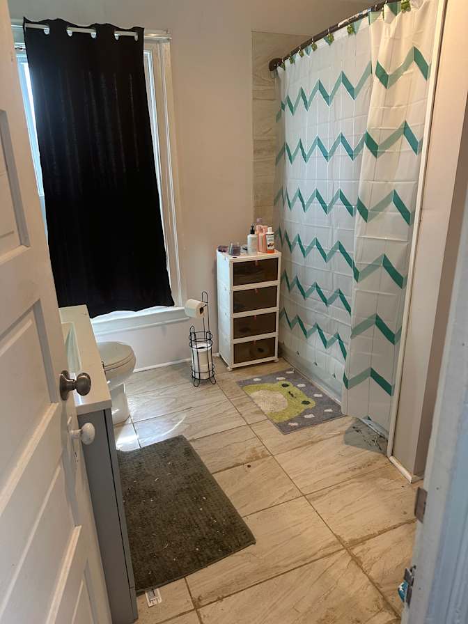 Jasper's room