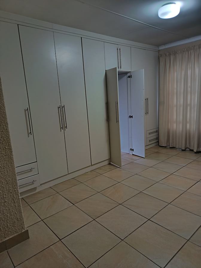 M Letsoalo's room