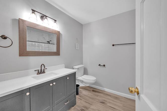 lifedoorrentals's room