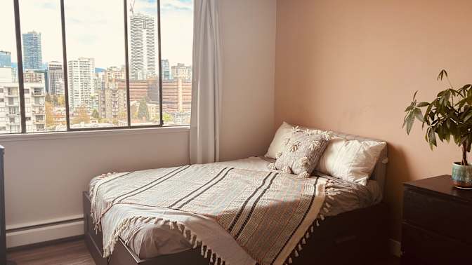 Jelli's room