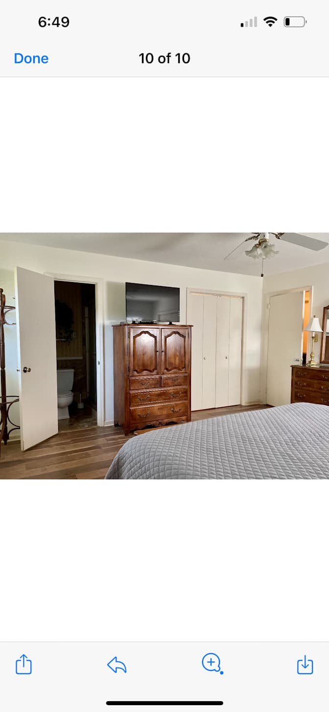 Melanie Dame's room