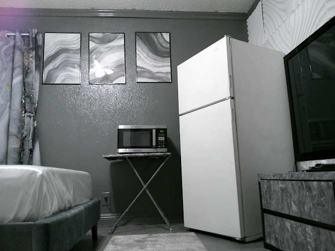 Charles pointer's room