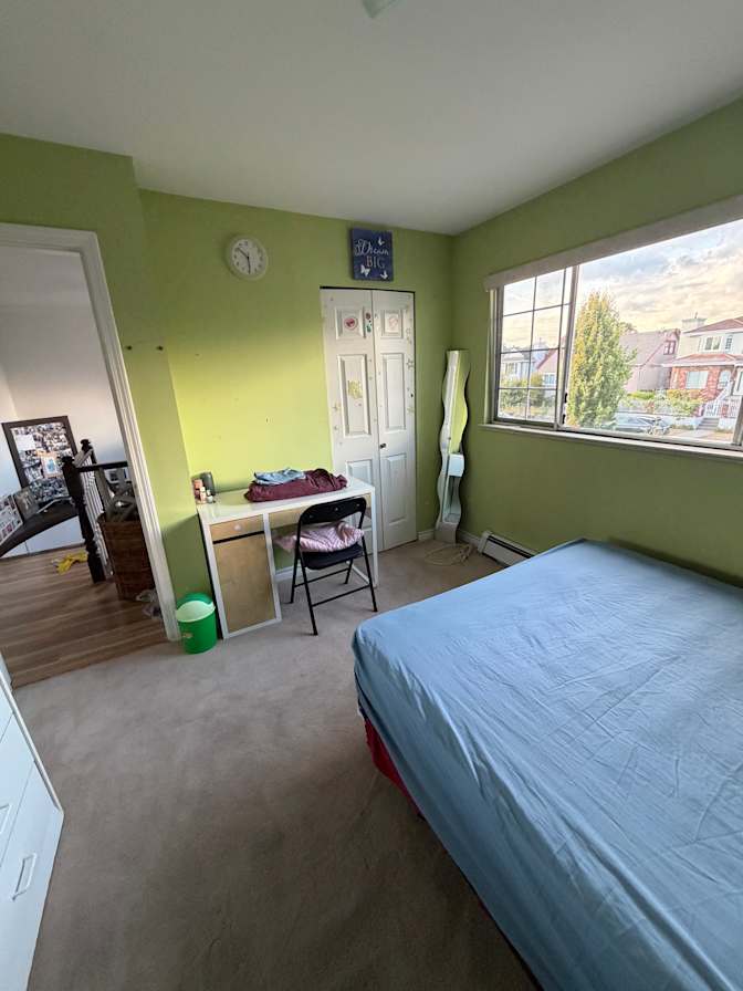 Sharlin's room