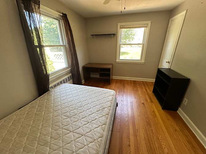 Ron's room