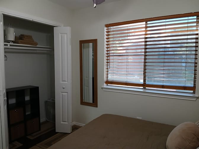 Darlene Davis's room