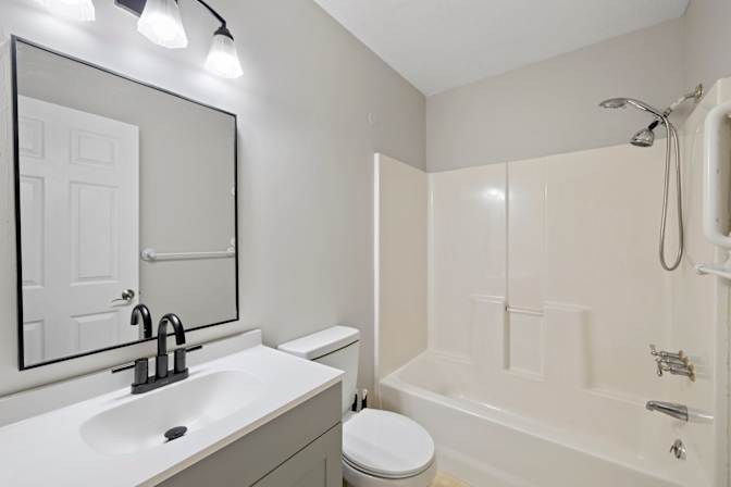 lifedoorrentals's room