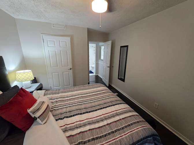 CL&C Property Management and Consulting's room