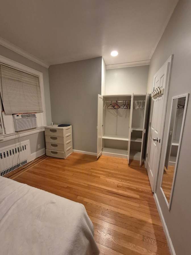 Felicia's room