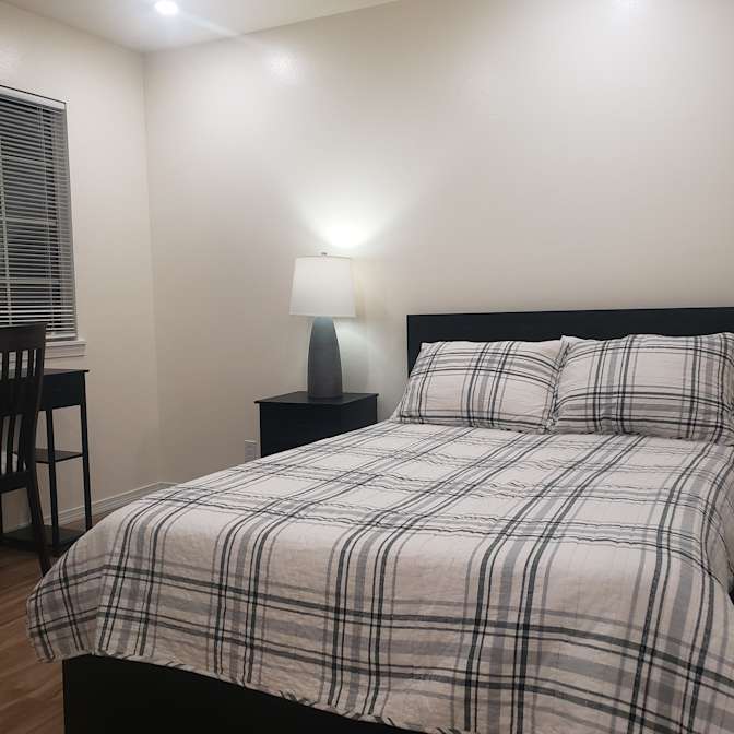 Marinela young's room