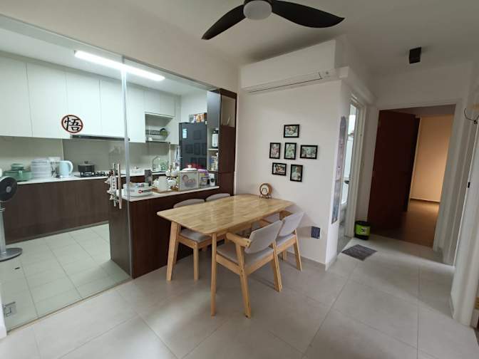 Yu Hui's room