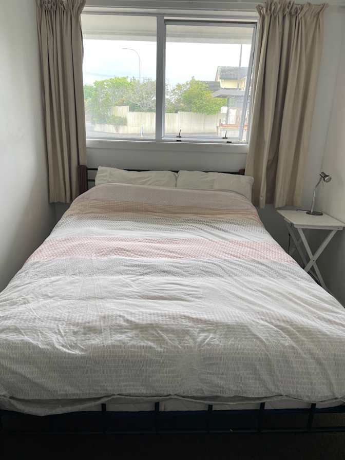 Leone's room