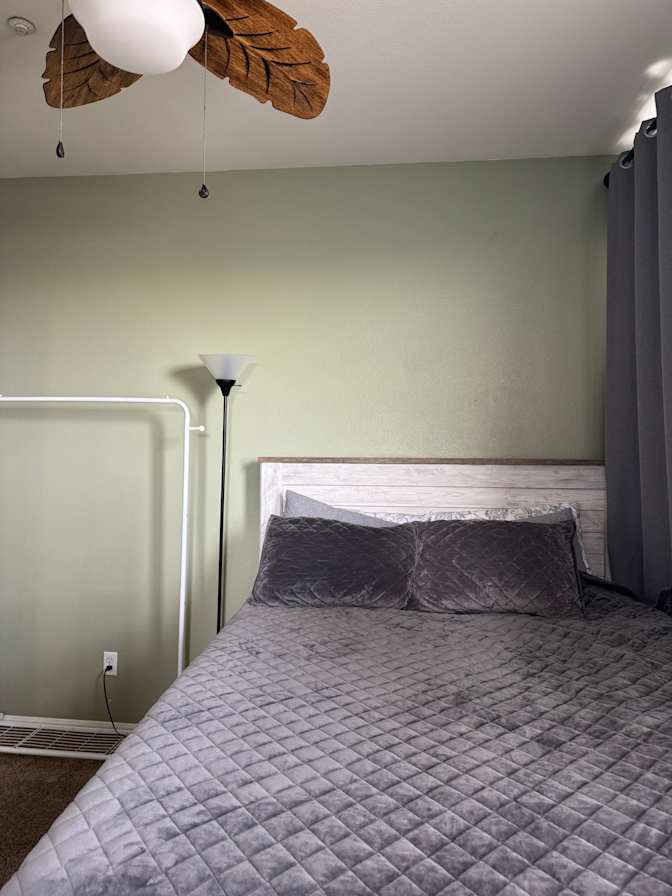 Raquel's room