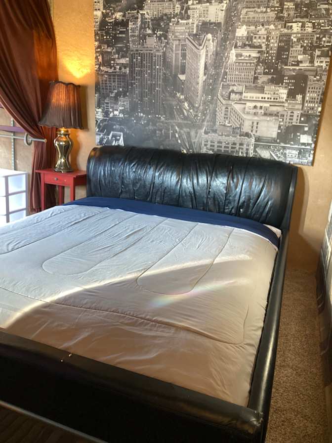 glen's room