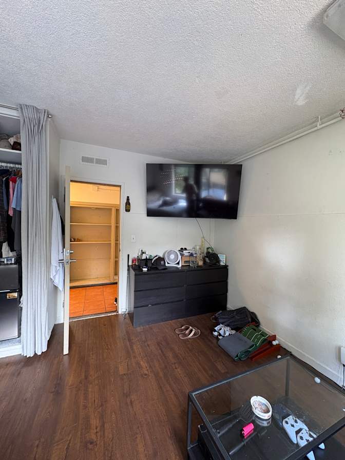 Grant's room