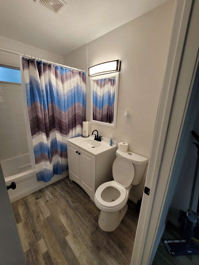 Lynn's room