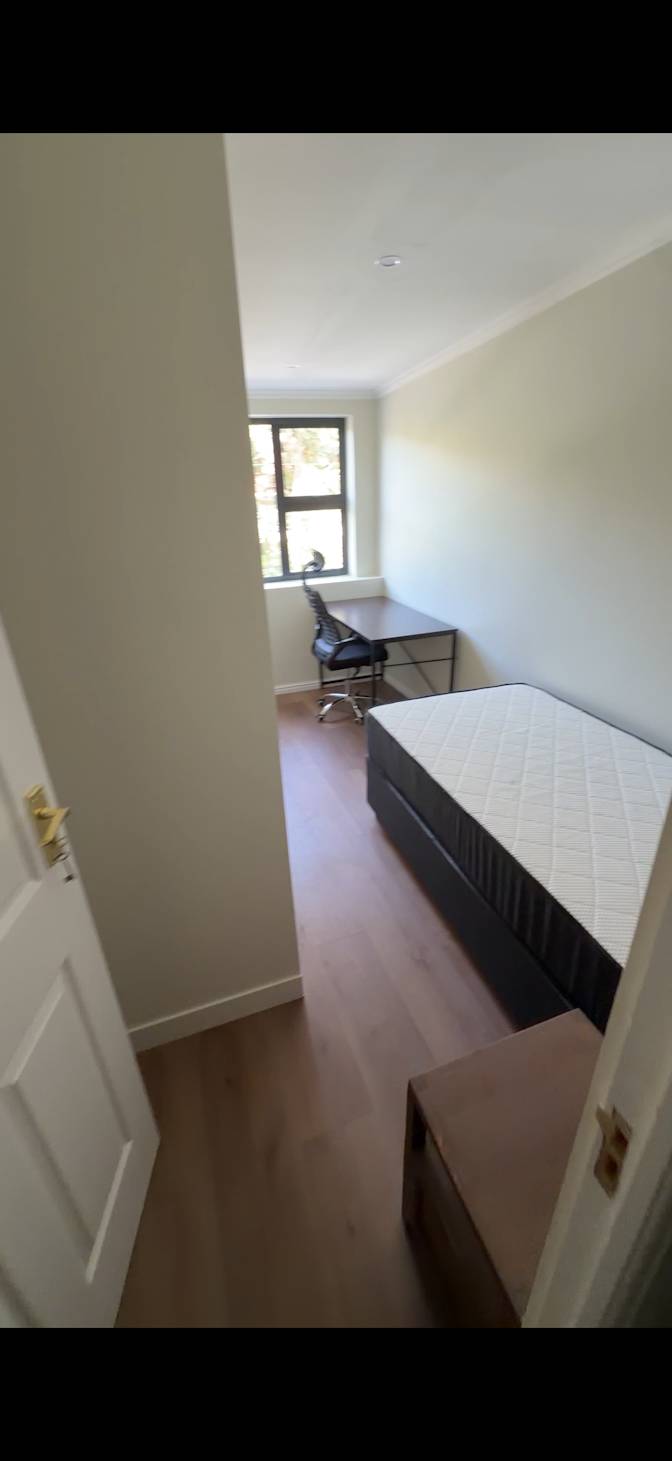 Georgios's room