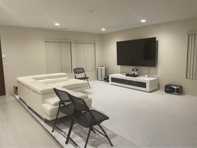 YuehPei Wu's room