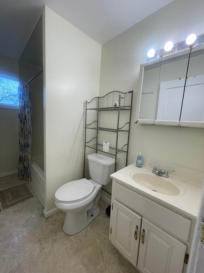 Lotus Consulting and Management LLC's room