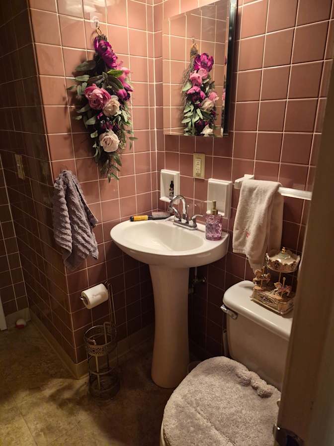 Brenda Sue Mcelhiney's room