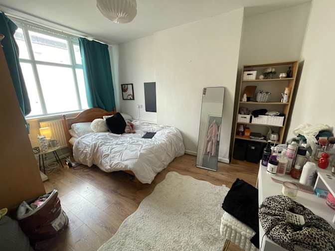 Jenny's room