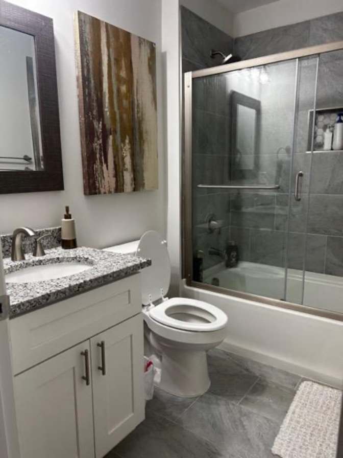 Alcove Rooms's room