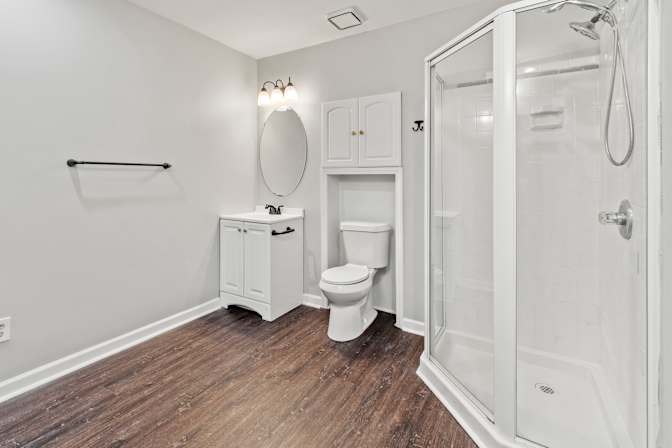 lifedoorrentals's room