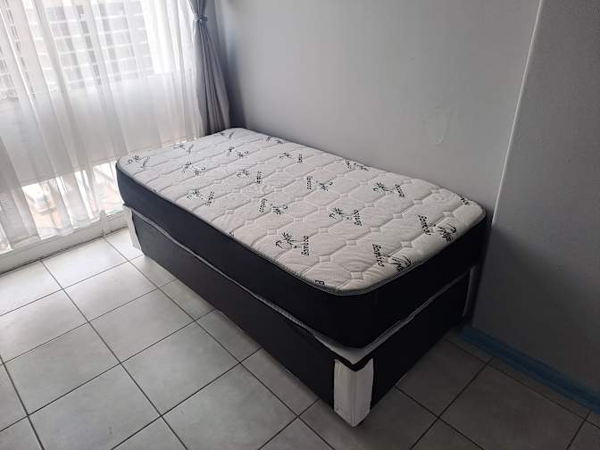 Sisonke's room