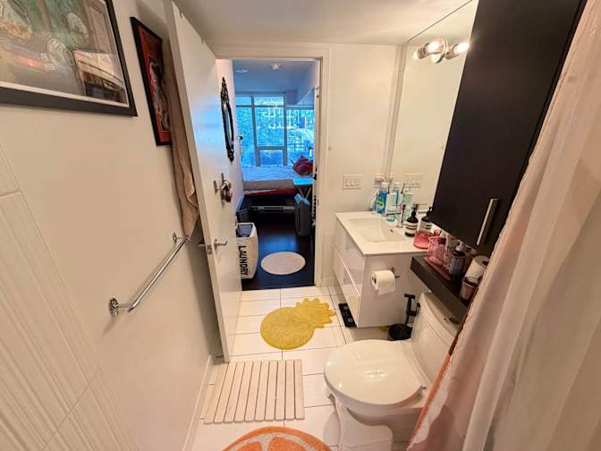 Tony kim's room