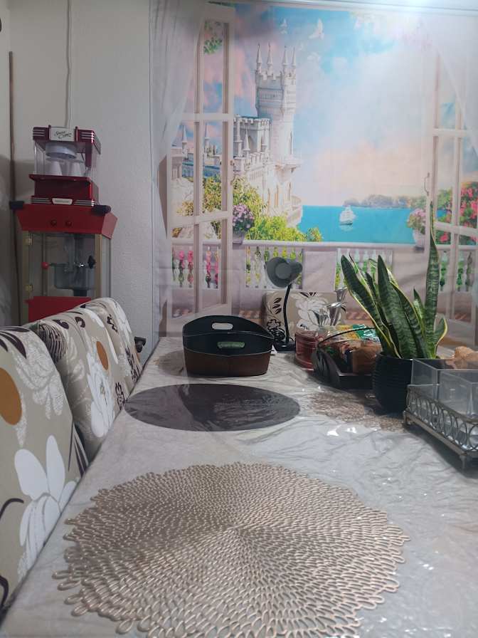 mark's room