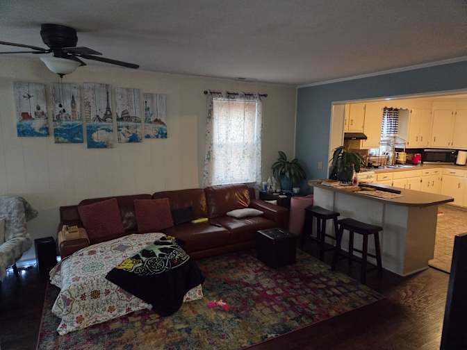 JAY's room