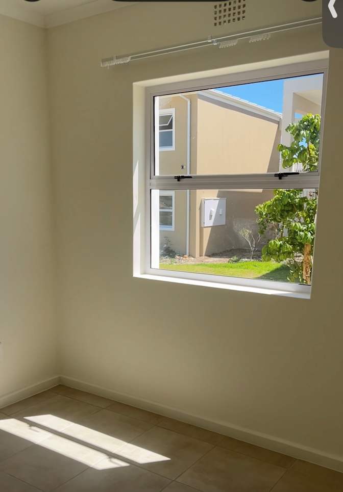 Pheleka .'s room
