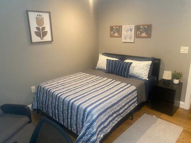 Clean Quiet Fully Furnished Room's room