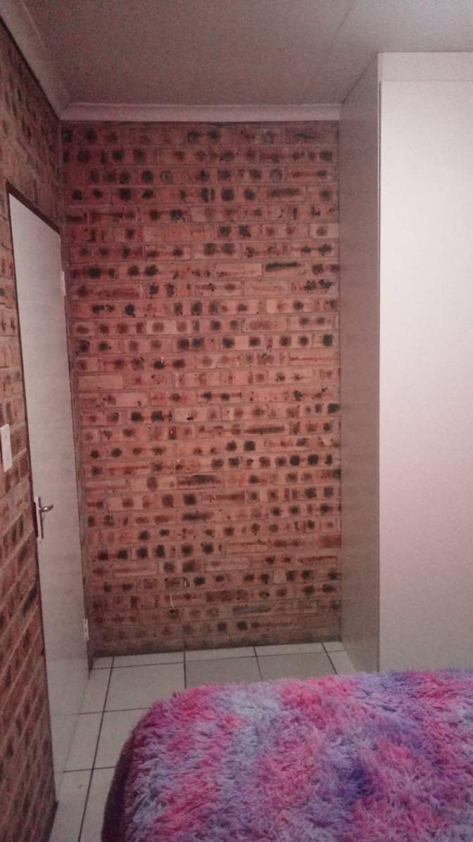 Yamkela's room