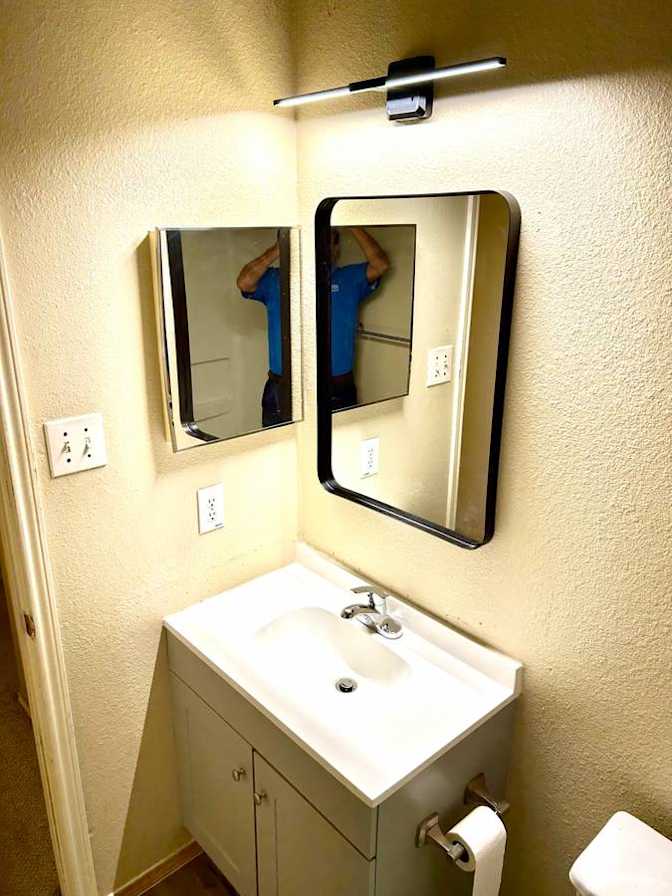 Room For Rent's room