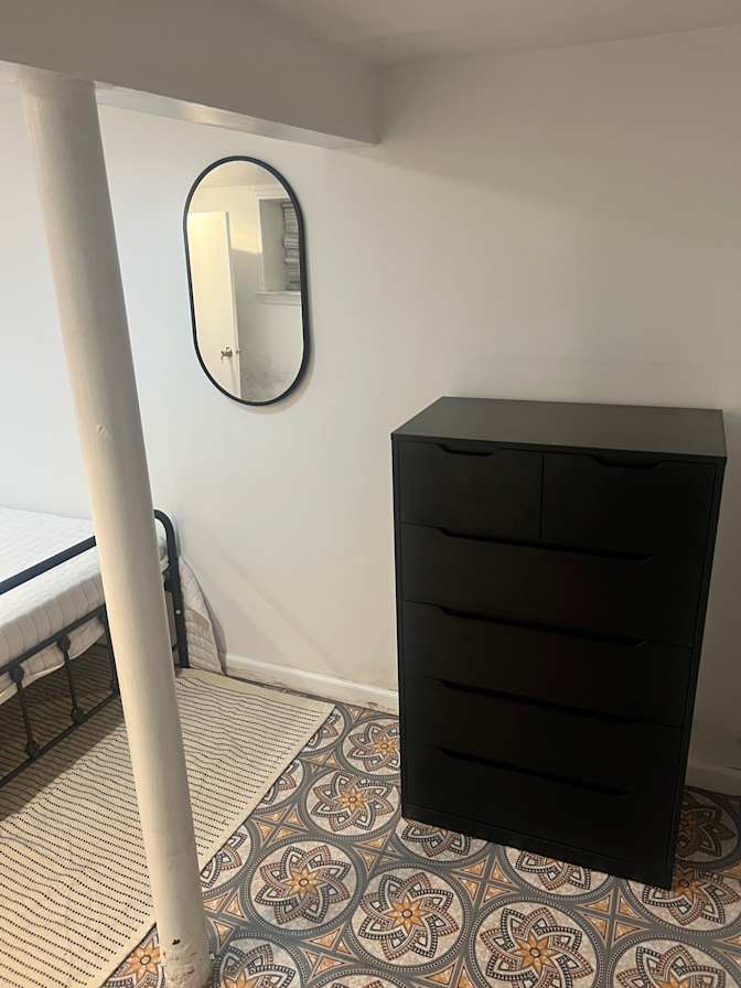 Chelsie Ramirez's room
